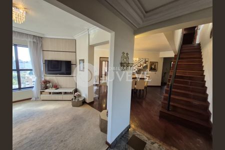 3_photo/94dce3f56b.c5c9bbec4f3c6a13-ATLAS-16df6013-2989-4445-bce4-134e413c8d60.jpg de apartamento para alugar com 4 quartos, 254m² em Centro, Curitiba