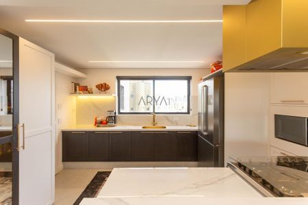 13_photo/94dce3f56d.4e880f8228a8a24b-ATLAS-cbe7cc96-2bbf-4e73-9e0e-77f439a013f1.jpg de apartamento à venda com 5 quartos, 501m² em Bigorrilho, Curitiba