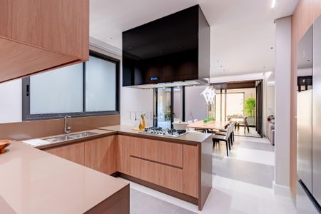 8_photo/94dce3f597.0c3014e04b94cade-ATLAS-7b564510-70d6-46f4-ab62-0affc676f6bd.jpg de apartamento à venda com 4 quartos, 214m² em Centro, Curitiba