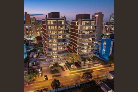 2_photo/94dce3f597.7b5bc622db67e0dc-ATLAS-aec939a5-3b8b-484a-958a-d2dc28882aab.jpg de apartamento à venda com 4 quartos, 303m² em Centro, Curitiba