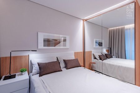 10_photo/94dce3f597.a09984f9c449dce3-ATLAS-3a672bd2-5bb6-4c87-8869-db63ce4c6c8a.jpg de apartamento à venda com 3 quartos, 174m² em Centro, Curitiba