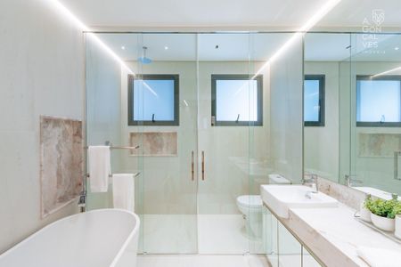 20_photo/94dce3f597.a09984f9c449dce3-ATLAS-4f1a8743-c78c-4e5e-9b2b-f501e4e987de.jpg de apartamento à venda com 3 quartos, 174m² em Centro, Curitiba