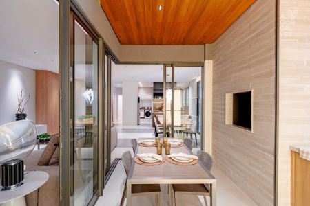 5_photo/94dce3f597.a09984f9c449dce3-ATLAS-5d64f9f7-936d-42fb-9b92-54b5c1cae3ef.jpg de apartamento à venda com 3 quartos, 174m² em Centro, Curitiba