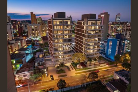 10_photo/94dce3f597.c80a2b870d7d42e2-ATLAS-a836701d-c142-4768-8859-533fa82a7a94.jpg de apartamento à venda com 3 quartos, 246m² em Centro, Curitiba