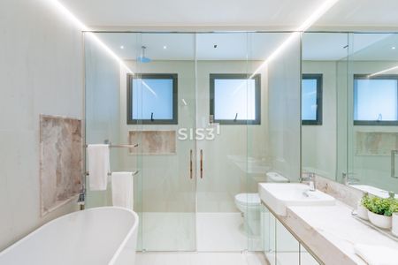 18_photo/94dce3f597.f91a7bf774741b78-ATLAS-eda6edf2-a1a2-400a-b05f-c21cb68510a7.jpg de apartamento à venda com 3 quartos, 174m² em Centro, Curitiba