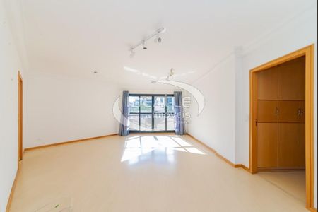 2_photo/94dce3f5a1.09000a4fa51e2841-ATLAS-8649489b-e560-4679-a3cc-ecbeeab3f02d.jpg de apartamento para alugar com 4 quartos, 145m² em Centro, Curitiba