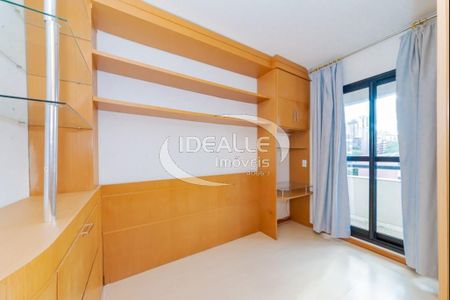 12_photo/94dce3f5a1.09000a4fa51e2841-ATLAS-a48d1bde-f9d5-4fa5-82ec-b9ab7887e85f.jpg de apartamento para alugar com 4 quartos, 145m² em Centro, Curitiba