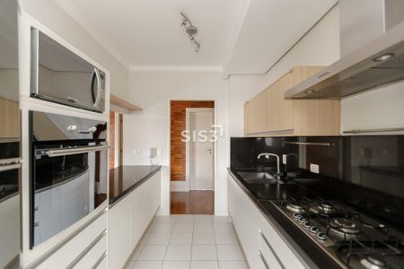 6_photo/94dce3f5a1.f66d028d646c826b-ATLAS-4032fe2e-7b55-4c5d-8ec9-b56708f886aa.jpg de apartamento à venda com 3 quartos, 145m² em Centro, Curitiba