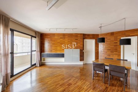 8_photo/94dce3f5a1.f66d028d646c826b-ATLAS-6f5af632-4fe5-4bc1-b377-88b9dcdd25cf.jpg de apartamento à venda com 3 quartos, 145m² em Centro, Curitiba