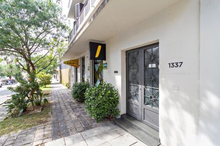 3_photo/94dce3f5ad.7c28c4ed3f1b34cf-ATLAS-18ab0100-57a2-4323-aa59-dee478aeb0d2.jpg de apartamento para alugar com 2 quartos, 50m² em Centro, Curitiba