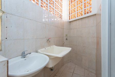 11_photo/94dce3f5ad.7c28c4ed3f1b34cf-ATLAS-9c53a72a-17a4-4100-80d4-53474808116a.jpg de apartamento para alugar com 2 quartos, 50m² em Centro, Curitiba