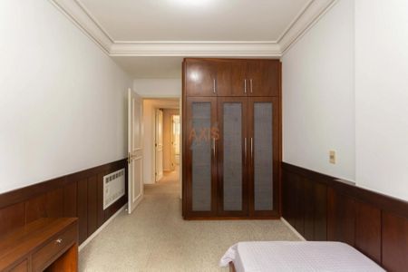 11_photo/94dce3f5d1.29152d4f95012d72-ATLAS-c4cae2a1-5992-4eee-956a-8bc8a12edd0b.jpg de apartamento à venda com 3 quartos, 149m² em Bigorrilho, Curitiba