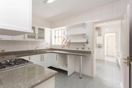 7_photo/94dce3f5d1.29152d4f95012d72-ATLAS-feff5457-e96d-42b3-9013-161f97b1c159.jpg de apartamento à venda com 3 quartos, 149m² em Bigorrilho, Curitiba