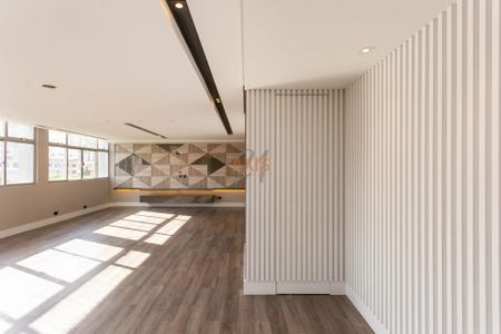 5_photo/94dce3f5ef.11ae8d6217f777ff-ATLAS-2e0f3aa5-1647-47d8-a7c0-77b92975c613.jpg de apartamento à venda com 3 quartos, 241m² em Água Verde, Curitiba