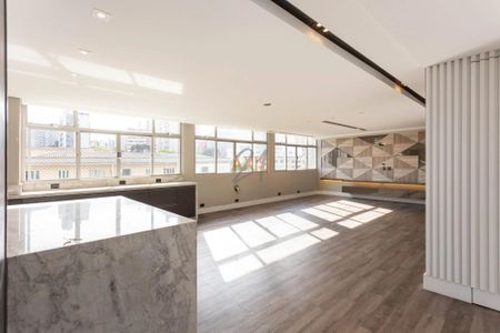 4_photo/94dce3f5ef.11ae8d6217f777ff-ATLAS-87422e4e-c92d-4231-9100-84b4d35e2329.jpg de apartamento à venda com 3 quartos, 241m² em Água Verde, Curitiba