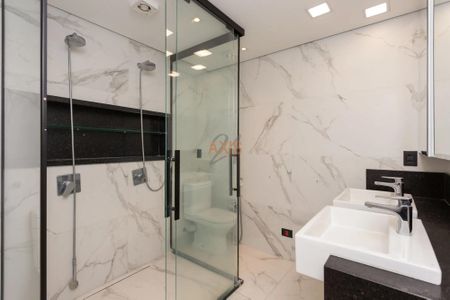 19_photo/94dce3f5ef.11ae8d6217f777ff-ATLAS-c56d5edd-48e3-4097-9948-7df39a6ffe20.jpg de apartamento à venda com 3 quartos, 241m² em Água Verde, Curitiba