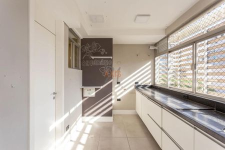 14_photo/94dce3f5ef.11ae8d6217f777ff-ATLAS-d0e82f57-fa98-4a38-8d87-1beee1c45780.jpg de apartamento à venda com 3 quartos, 241m² em Água Verde, Curitiba