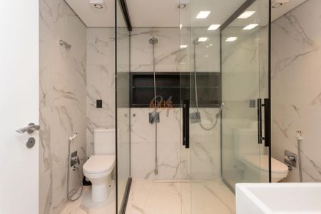 18_photo/94dce3f5ef.11ae8d6217f777ff-ATLAS-e360a559-a5ed-4236-a88b-bc847b264c92.jpg de apartamento à venda com 3 quartos, 241m² em Água Verde, Curitiba