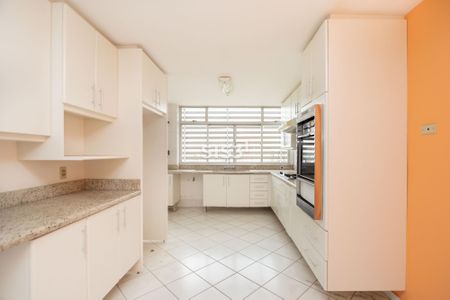 4_photo/94dce3f5ef.9e0eb7b6f3ee133f-ATLAS-14540c23-d1a6-4bf1-a368-4f5972b72b41.jpg de apartamento à venda com 4 quartos, 241m² em Água Verde, Curitiba