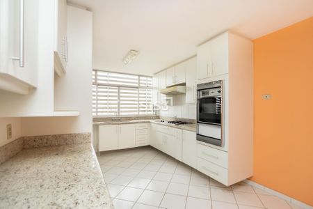 8_photo/94dce3f5ef.9e0eb7b6f3ee133f-ATLAS-3684c43b-105d-4140-b0c4-d183f83ec499.jpg de apartamento à venda com 4 quartos, 241m² em Água Verde, Curitiba