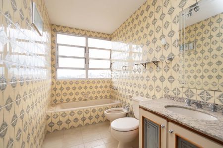 10_photo/94dce3f5ef.9e0eb7b6f3ee133f-ATLAS-3c49affd-b5f4-412e-983a-ccc48f79163a.jpg de apartamento à venda com 4 quartos, 241m² em Água Verde, Curitiba