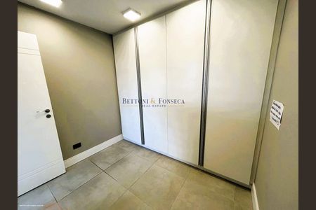 12_photo/94dce3f5ef.ece2e37fcec8195f-ATLAS-245bf4bf-0857-4cd4-9550-a613a8111e95.jpg de apartamento à venda com 4 quartos, 242m² em Água Verde, Curitiba