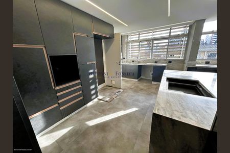 3_photo/94dce3f5ef.ece2e37fcec8195f-ATLAS-8f153952-9a30-4c55-8ded-ddb4cdb14e9c.jpg de apartamento à venda com 4 quartos, 242m² em Água Verde, Curitiba