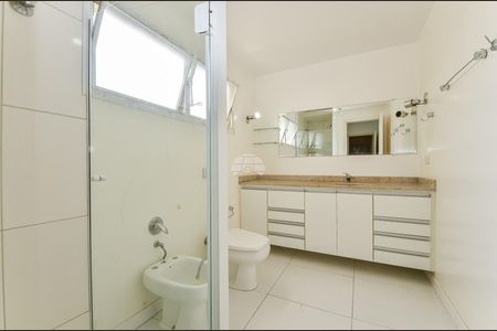 30_photo/94dce3f5ff.252f7d2ea91e42b7-ATLAS-947b9e1c-bb7d-484a-a119-222bfb6db8ac.jpg de apartamento à venda com 4 quartos, 194m² em Mercês, Curitiba