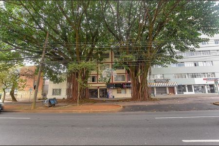 6_photo/94dce3f60b.897d07b3daa0aa3c-ATLAS-2d748b68-cc76-457f-aea7-ff90db9ed07c.jpg de casa à venda com 4 quartos, 69m² em Água Verde, Curitiba