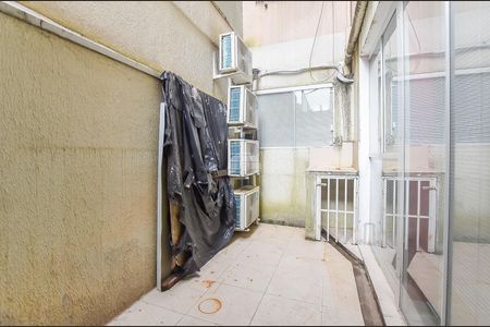 5_photo/94dce3f60b.897d07b3daa0aa3c-ATLAS-51af8f48-6426-48c7-8665-6a7489c2c0dc.jpg de casa à venda com 4 quartos, 69m² em Água Verde, Curitiba