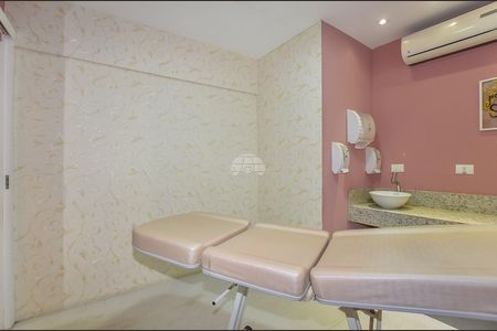 12_photo/94dce3f60b.897d07b3daa0aa3c-ATLAS-73f4e411-b993-4a1c-8324-62cbc99427d7.jpg de casa à venda com 4 quartos, 69m² em Água Verde, Curitiba