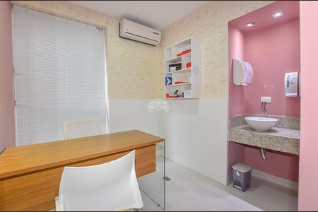 16_photo/94dce3f60b.897d07b3daa0aa3c-ATLAS-8e354f3a-78dc-4c4a-89b2-d12f0d0b0dcc.jpg de casa à venda com 4 quartos, 69m² em Água Verde, Curitiba