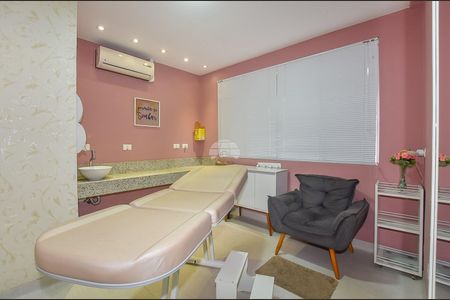 10_photo/94dce3f60b.897d07b3daa0aa3c-ATLAS-f793031c-e02f-416e-8c11-f4f3f8f4cda7.jpg de casa à venda com 4 quartos, 69m² em Água Verde, Curitiba
