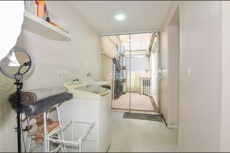 33_photo/94dce3f60b.897d07b3daa0aa3c-ATLAS-fd102cac-bf51-4835-9be0-a4056a33bd12.jpg de casa à venda com 4 quartos, 69m² em Água Verde, Curitiba