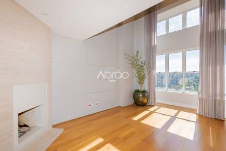 7_photo/94dce3f60f.08afe9e7eafb73ae-ATLAS-36ae6de5-6f7b-49cb-b17e-bf4c8f86061d.jpg de apartamento à venda com 3 quartos, 302m² em Centro, Curitiba