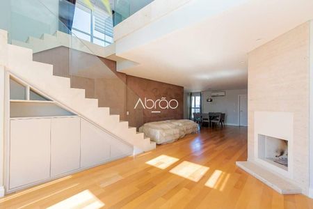 2_photo/94dce3f60f.08afe9e7eafb73ae-ATLAS-e1b28076-a12e-4883-9558-8eff5e9e5cd1.jpg de apartamento à venda com 3 quartos, 302m² em Centro, Curitiba