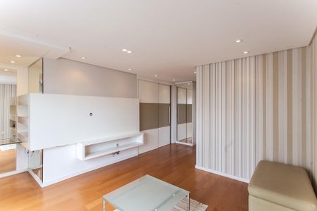 19_photo/94dce3f60f.ec7c23d4a42a154c-ATLAS-0c9affc0-5989-48af-bdfe-c36fd68322eb.jpg de apartamento à venda com 4 quartos, 409m² em Centro, Curitiba