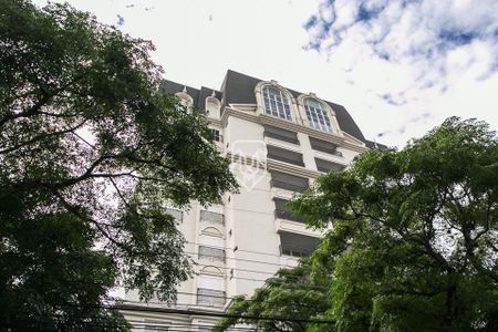 39_photo/94dce3f60f.ec7c23d4a42a154c-ATLAS-274043e1-6505-49f5-850b-c3c8bc6badd2.jpg de apartamento à venda com 4 quartos, 409m² em Centro, Curitiba