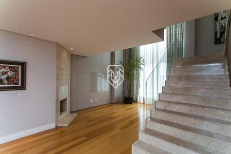 6_photo/94dce3f60f.ec7c23d4a42a154c-ATLAS-32a7c643-0ab4-4d3f-a6c9-064b5d70d76b.jpg de apartamento à venda com 4 quartos, 409m² em Centro, Curitiba