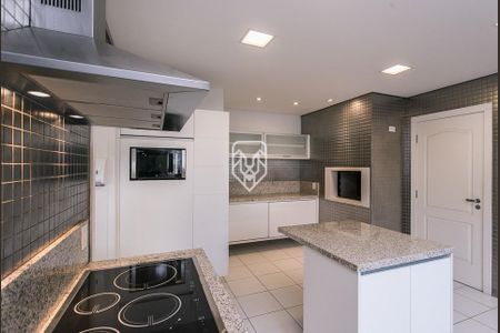 36_photo/94dce3f60f.ec7c23d4a42a154c-ATLAS-fa72e60e-71fc-4997-a902-907a0036455c.jpg de apartamento à venda com 4 quartos, 409m² em Centro, Curitiba