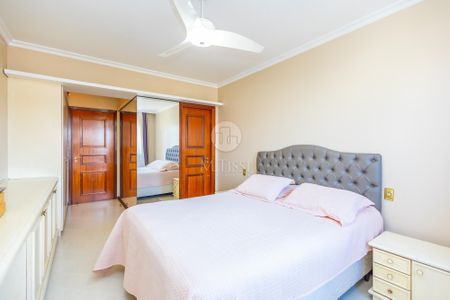 2_photo/94dce3f623.b2802fef8f611c4b-ATLAS-0eef2c5d-4f60-4f7e-8e1e-b346721f56a5.jpg de apartamento à venda com 4 quartos, 201m² em Mercês, Curitiba