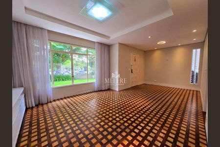 3_photo/94dce3f655.eb9c75db1dc8431c-ATLAS-5121d6f4-5d0a-41b3-9926-076b5abc4d6a.jpg de casa à venda com 4 quartos, 230m² em Mercês, Curitiba