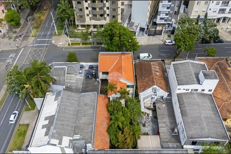 2_photo/94dce3f671.fcd6e517dee17966-ATLAS-20f7f961-c93b-42ce-9fea-a273f8d7bd3b.jpg de casa à venda com 5 quartos, 389m² em São Francisco, Curitiba