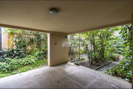 10_photo/94dce3f671.fcd6e517dee17966-ATLAS-a4b9f65c-3610-4b86-ac60-1a81b2b79f2f.jpg de casa à venda com 5 quartos, 389m² em São Francisco, Curitiba