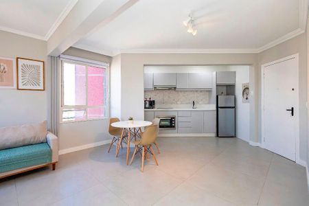 9_photo/94dce3f6cf.0224a692f5fbe428-ATLAS-5497f804-1b4e-49aa-8d17-d91f377ffcec.jpg de apartamento à venda com 2 quartos, 53m² em São Francisco, Curitiba