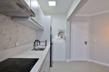 12_photo/94dce3f6cf.0224a692f5fbe428-ATLAS-89f975f3-8cce-47c2-81da-a044294a2e3c.jpg de apartamento à venda com 2 quartos, 53m² em São Francisco, Curitiba