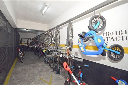 12_photo/94dce3f6cf.adbd8c19aab40c52-ATLAS-e8f41537-949d-40c4-8d6c-6dacb6cd19ac.jpg de apartamento à venda com 2 quartos, 52m² em São Francisco, Curitiba