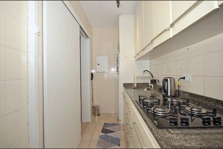 7_photo/94dce3f6cf.adbd8c19aab40c52-ATLAS-f0ddb203-86b3-42b5-96e8-e52a3b7a9368.jpg de apartamento à venda com 2 quartos, 52m² em São Francisco, Curitiba