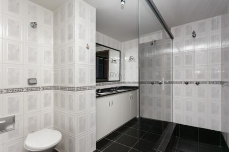 12_photo/94dce3f6dd.6ad1f3a71dfac5e3-ATLAS-b8ab7ab9-4161-4ced-8d86-3ba64fdacda0.jpg de apartamento à venda com 3 quartos, 218m² em Bigorrilho, Curitiba