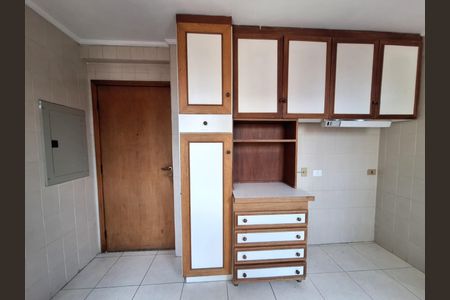 10_photo/94dce3f6e9.86d90d017ecaaf17-ATLAS-ef96c4dc-d9c0-4e37-90f7-9c76cb7ba582.jpg de apartamento à venda com 4 quartos, 198m² em São Francisco, Curitiba